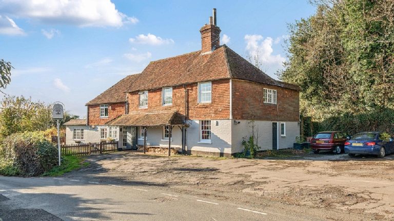 Pub and inn portfolio sale launches with five sites across England and Wales