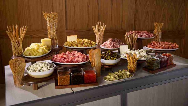 American Airlines Elevates Premium Lounge Experience With Substantial Dining Improvements