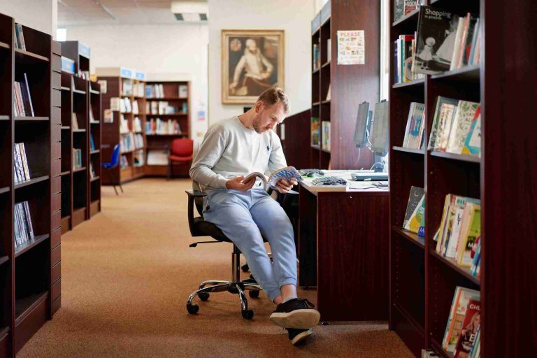 Books Beat Social Media When It Comes To Recovery, Focus and Sporting Performance