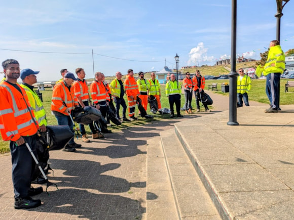 Volunteers And National Highways Team Up For Gorleston-On-Sea Beach Clean