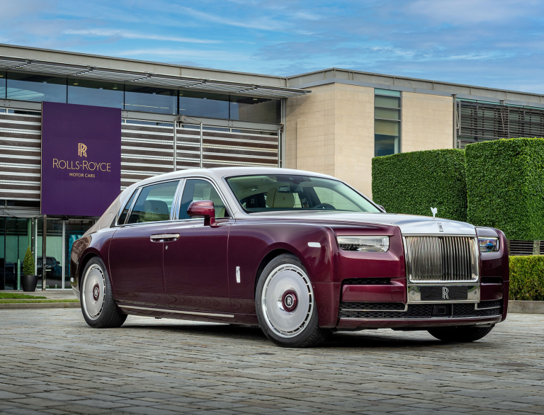 Unveiling Phantom Hummingbird: The First Rolls-Royce in History With Abalone Shell Marquetry