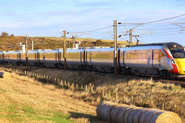 An-LNER-Azuma-travels-along-the-ECML-in-Autumn_cropped-scaled-1.jpg