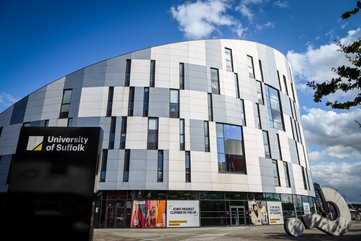 Waterfront-Building-4-photo-credit-University-of-Suffolk-Gregg-Brown-Photography-scaled.jpg